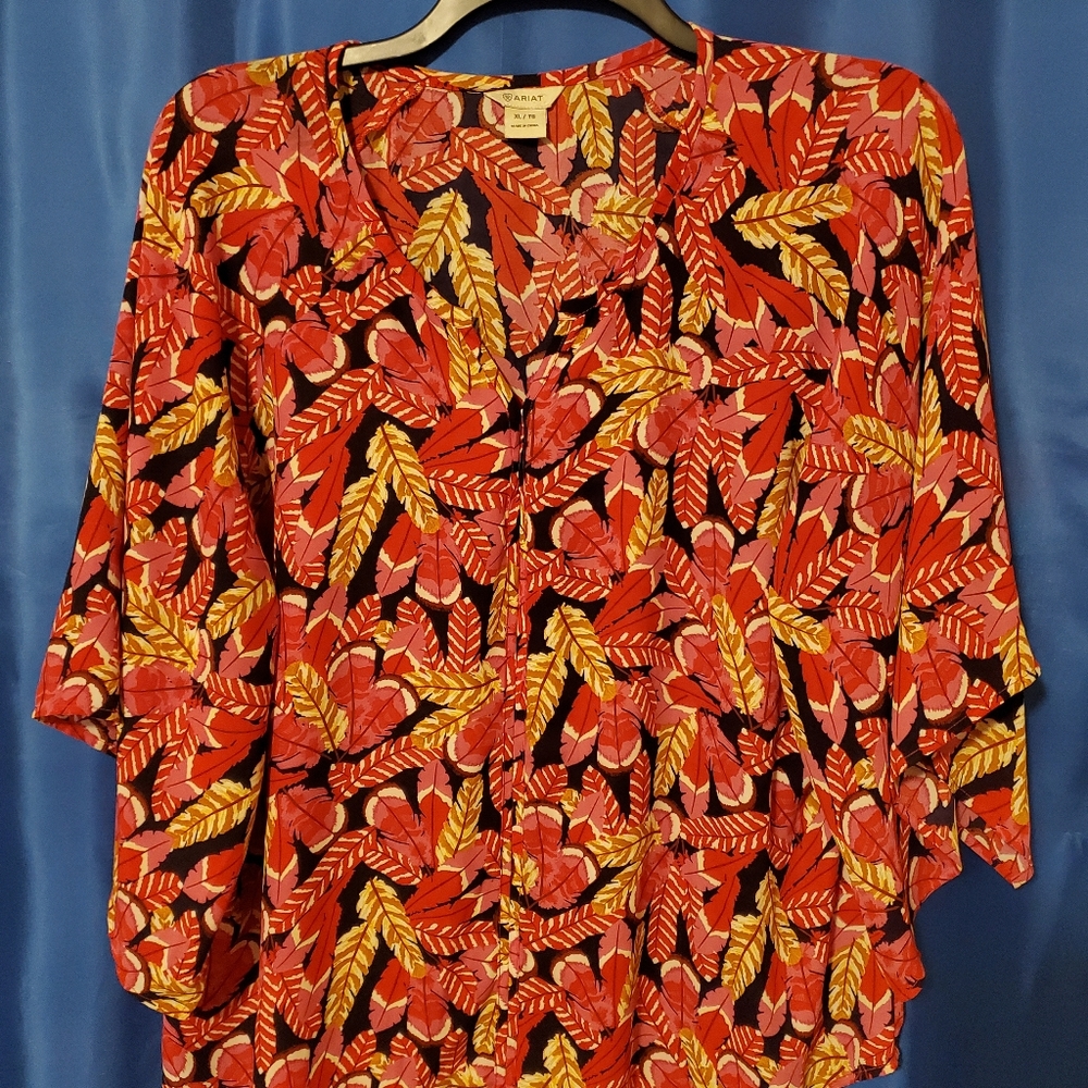 Multi-colored XL blouse